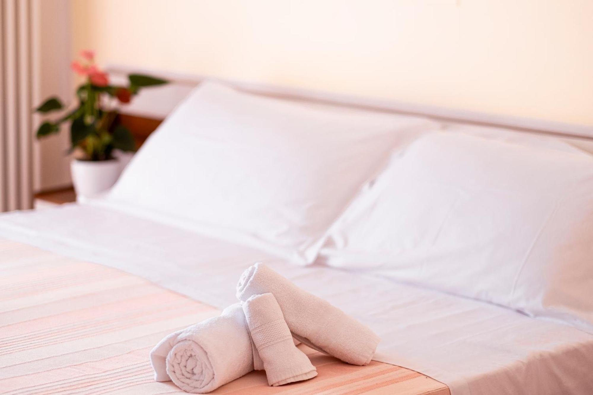Hotel Cheri Rimini Eksteriør billede